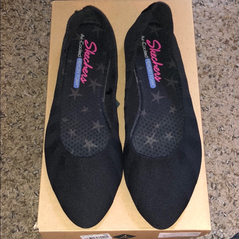 Skechers flats